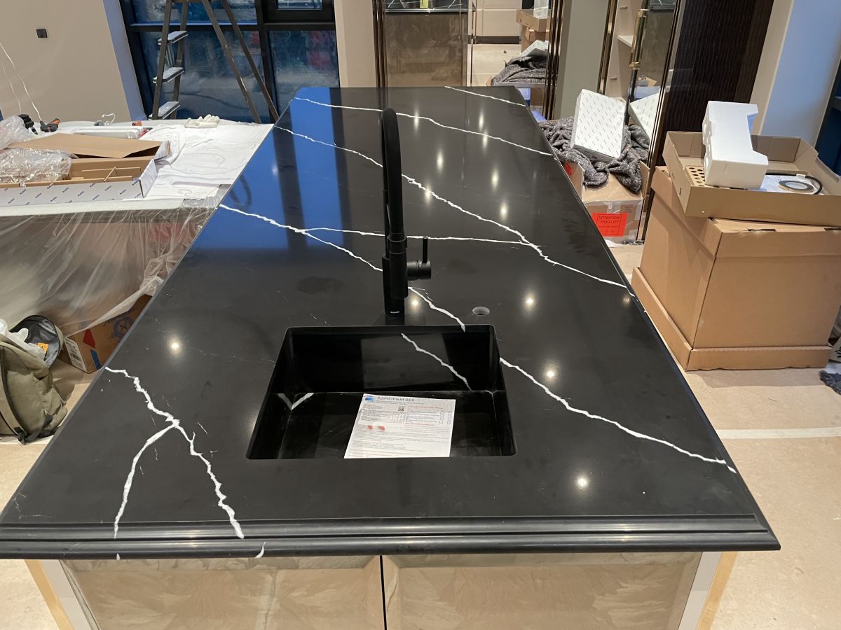 Vicostone Nero Marquina BQ-8740