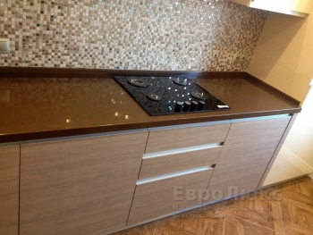 Кухонная столешница из искусственного камня Samsung Radianz ALLEGHENY AMBER